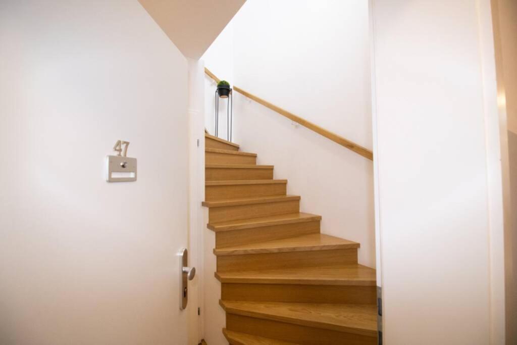 Sunny & Cozy Penthouse With Balcony L Dg4'14 Apartment Vienna Exterior photo