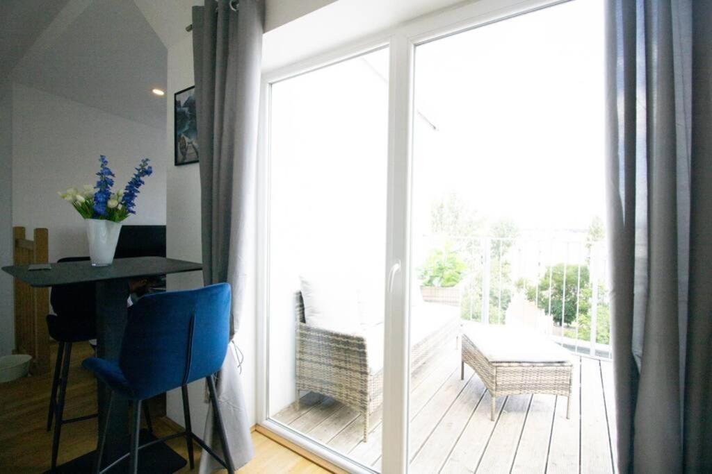 Sunny & Cozy Penthouse With Balcony L Dg4'14 Apartment Vienna Exterior photo